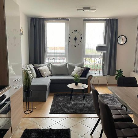 Europa 20 Apartman Buk Exterior foto