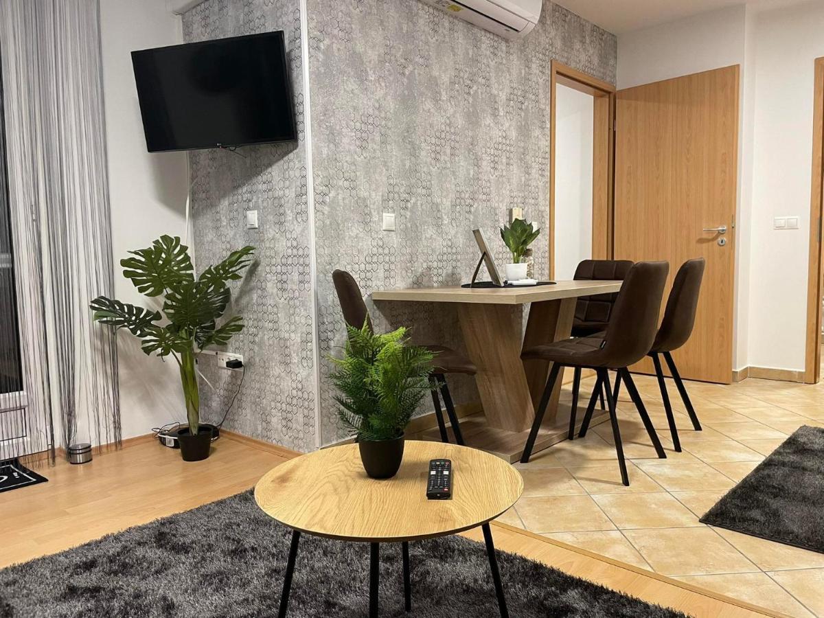 Europa 20 Apartman Buk Exterior foto