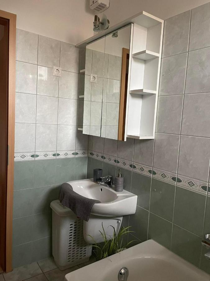 Europa 20 Apartman Buk Exterior foto