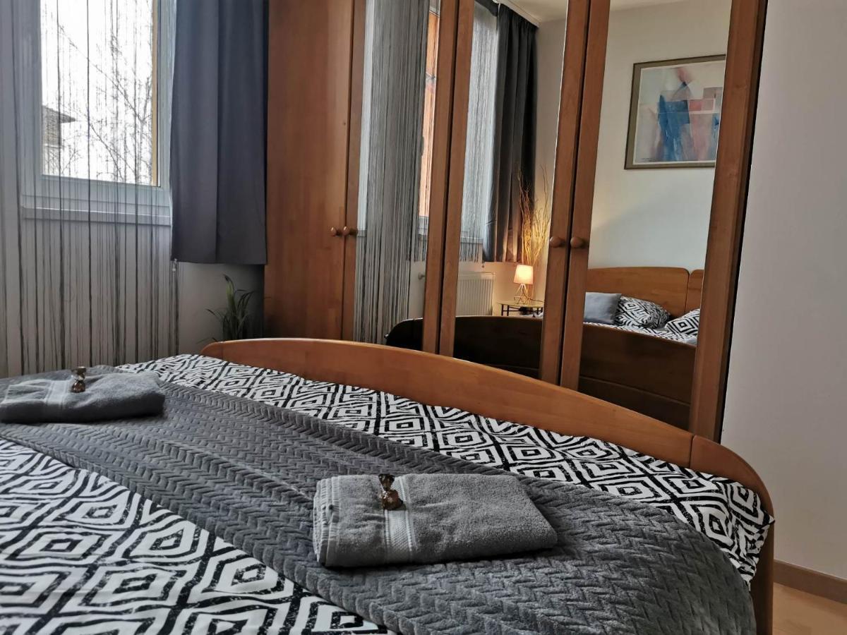 Europa 20 Apartman Buk Exterior foto